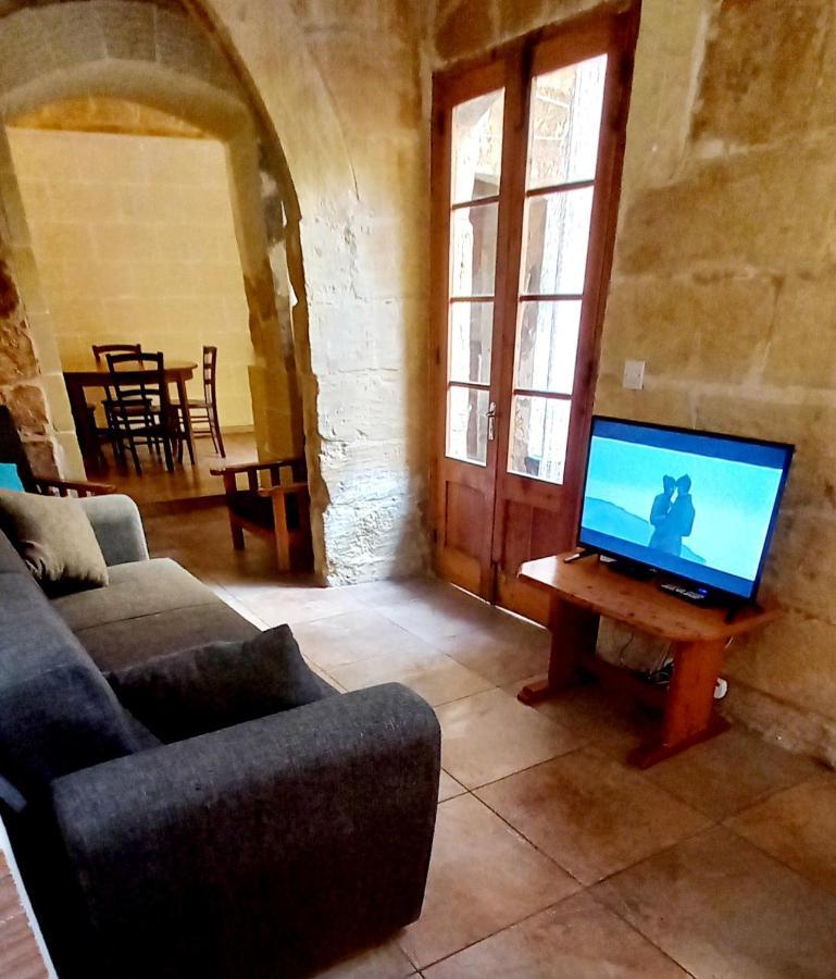 Ta Lucia Farmhouse With Private Pool And Bbq Villa Santa Luċija Exterior foto